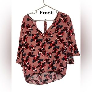 BKE boutique/ Buckle floral top